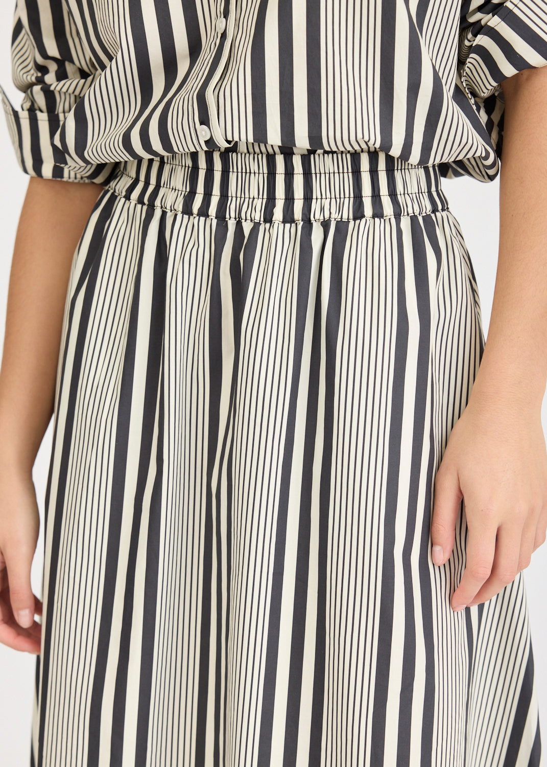 Chiara Skirt Stripe - Black/Ivory