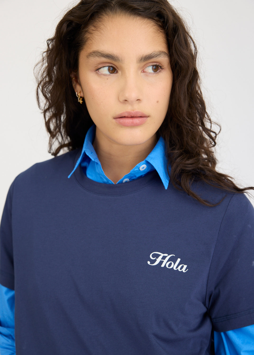 Hola Tee - Navy + Ivory Hola (Flocking)