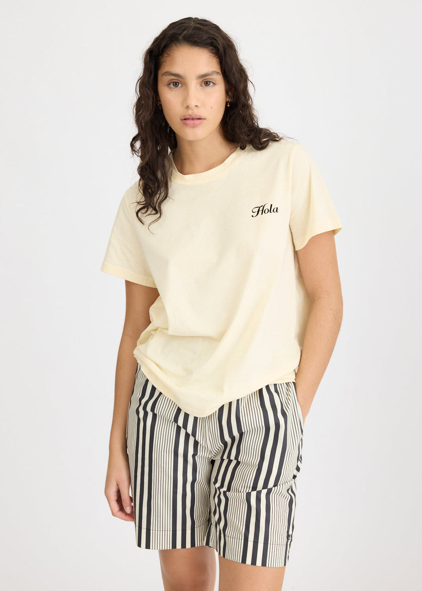 Hola Tee - Birch + Black Hola (Flocking)