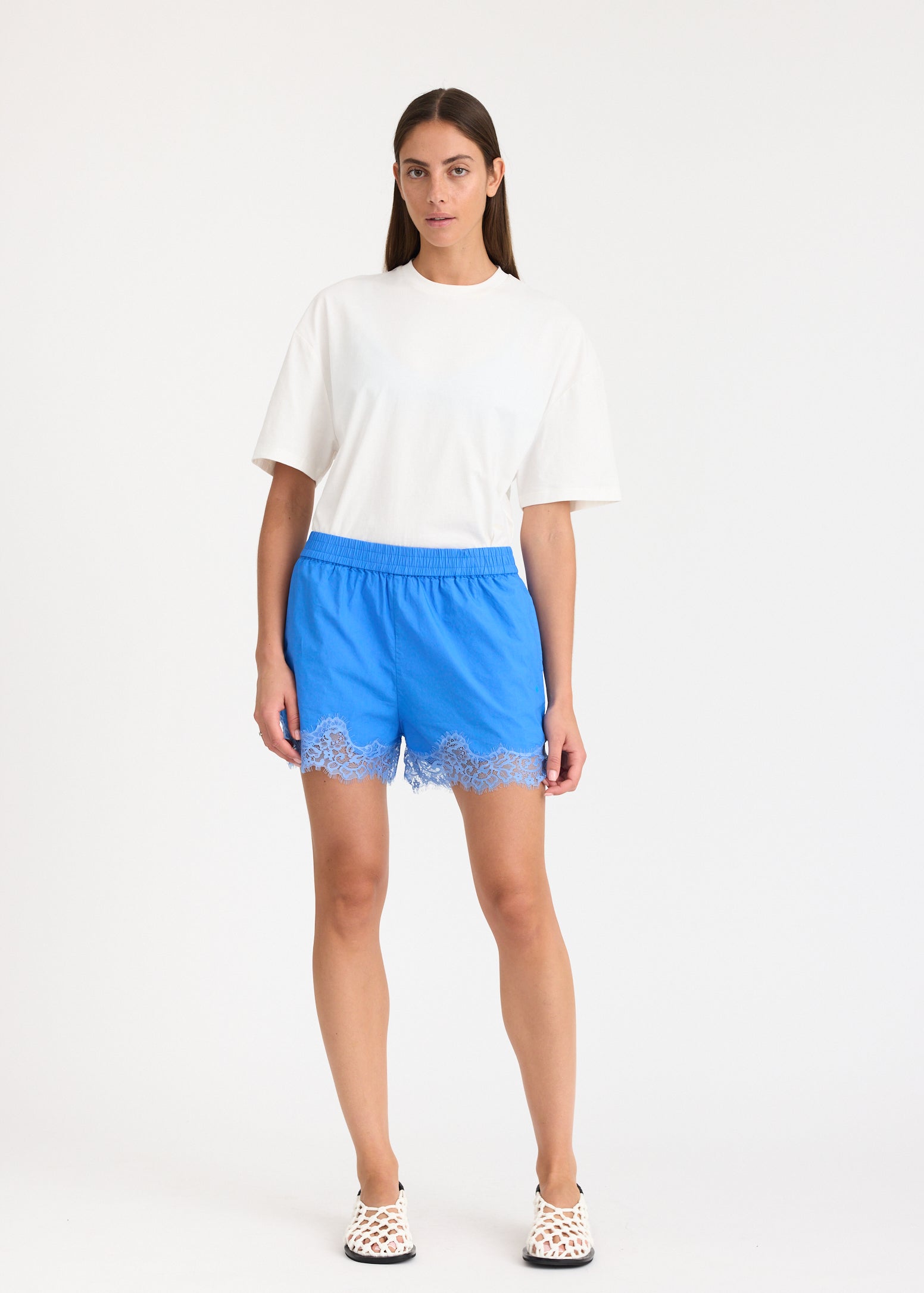 LMND Oversize Tee with curved hem + Embroidery