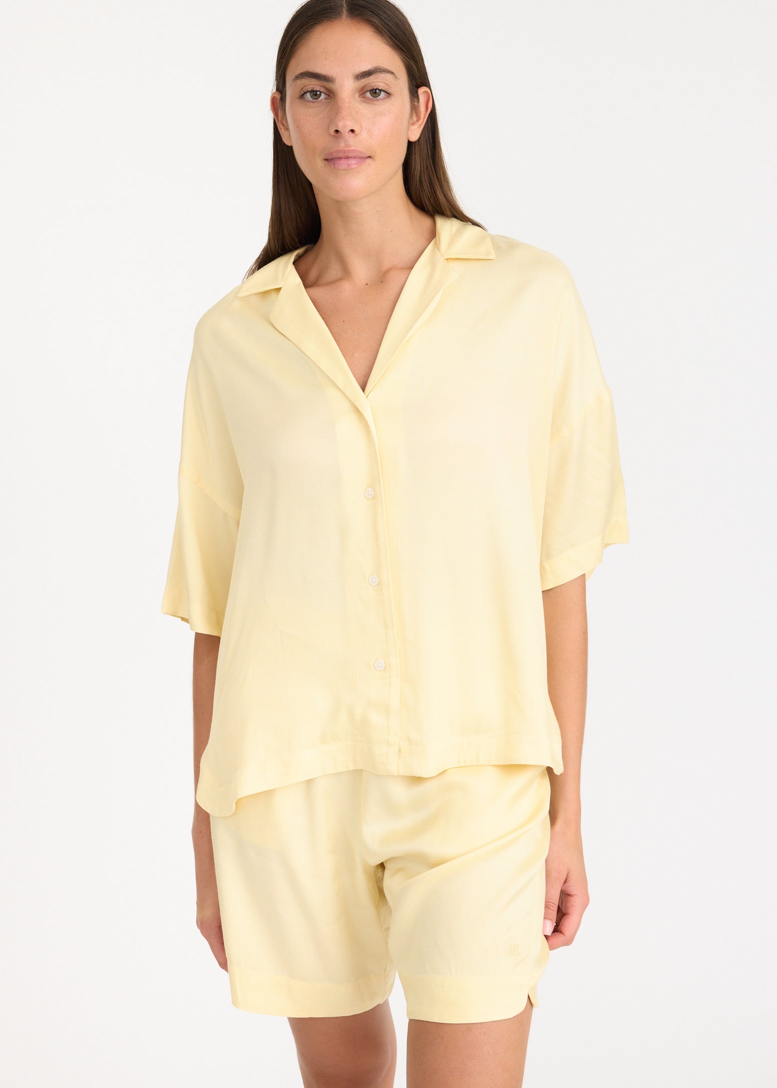 Chiara Mid Length Shorts - Viscose Limoncello