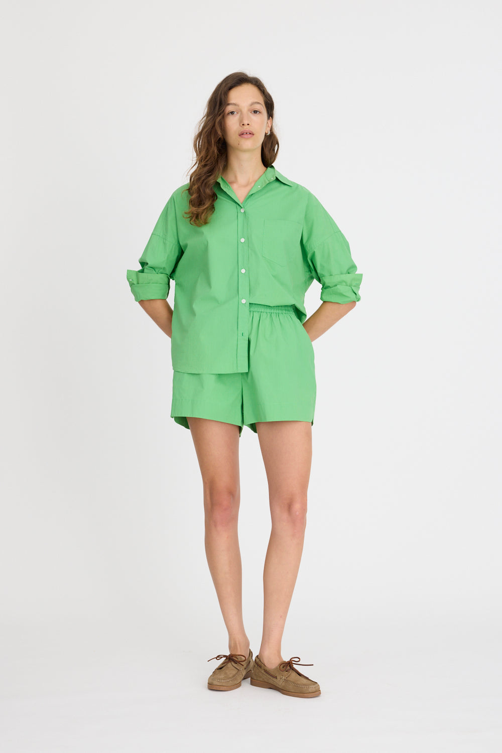 Light verde cotton Chiara button-up shirt and matching shorts with relaxed fit