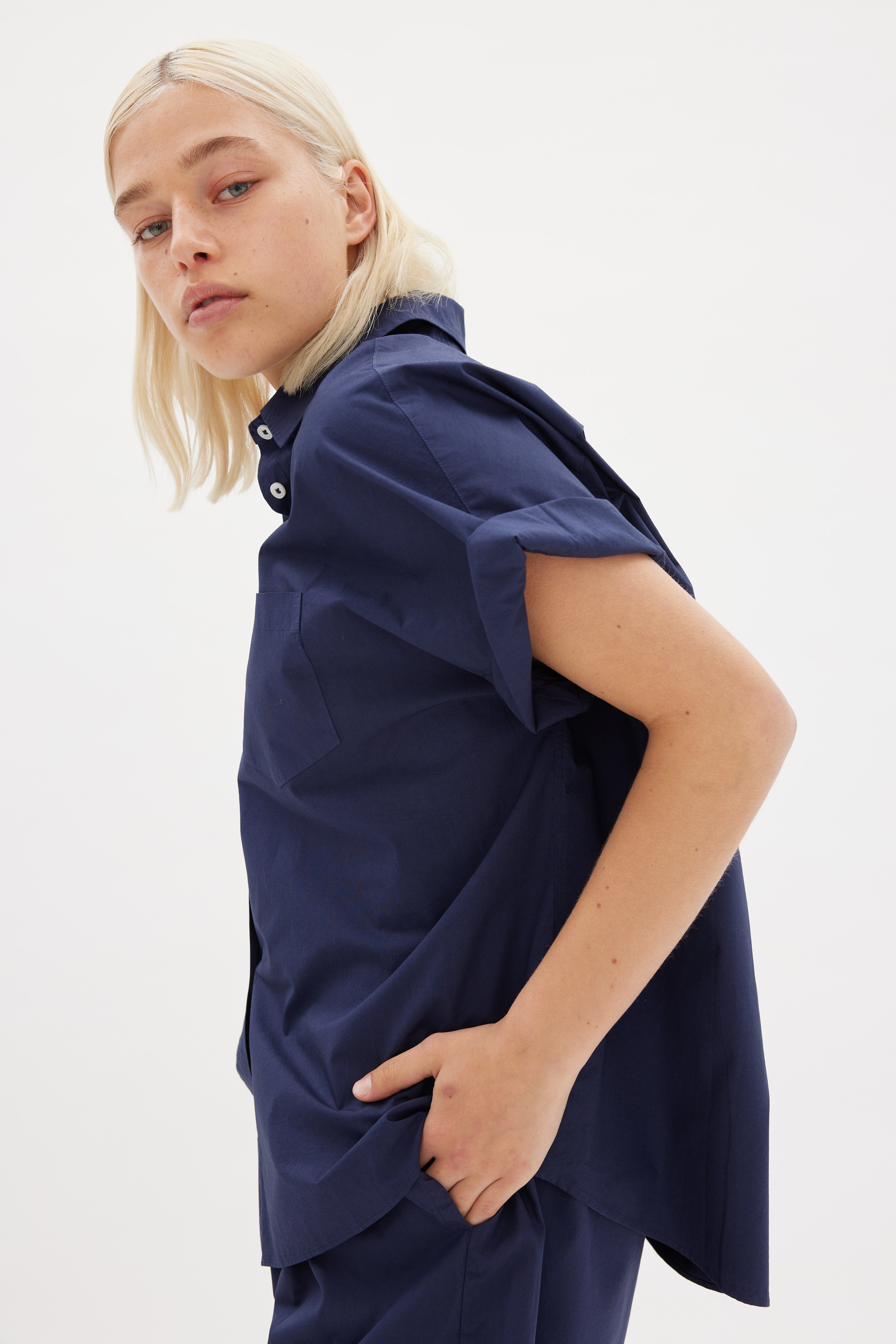 The Chiara Short Sleeve Shirt - Navy - Apparel