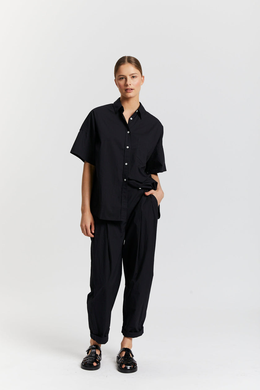 The Chiara Short Sleeve Shirt - Black - Apparel
