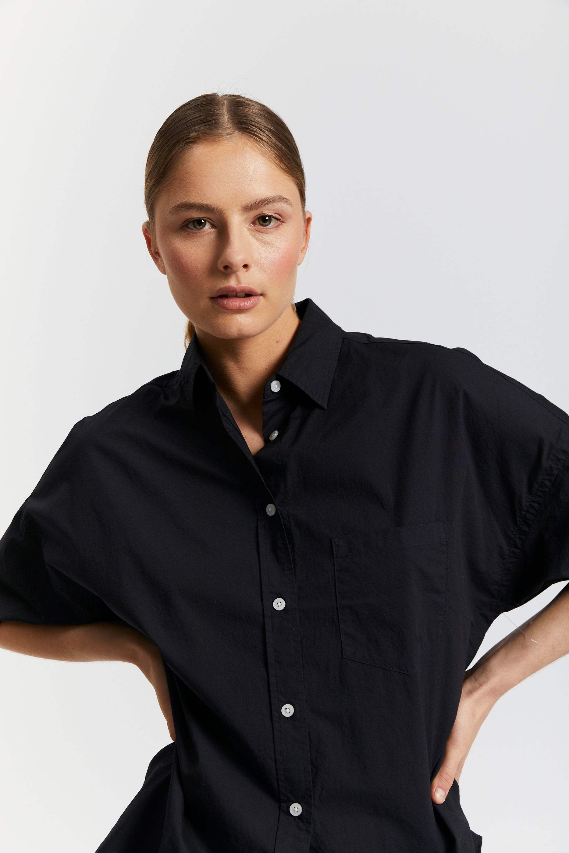 The Chiara Short Sleeve Shirt - Black - Apparel