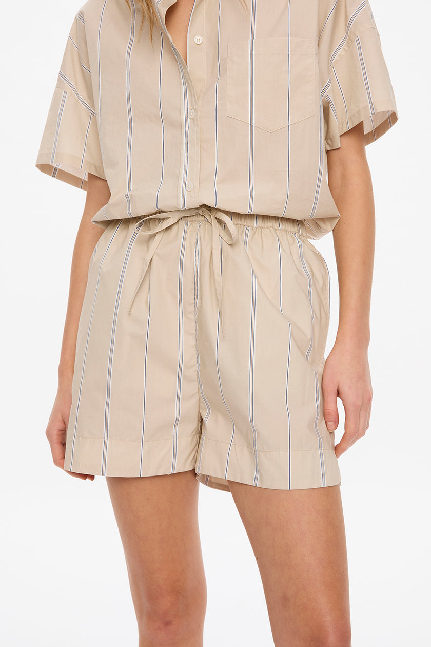 Mara Classic Drawstring Shorts	- Sand Dune/Toffee/White/Navy