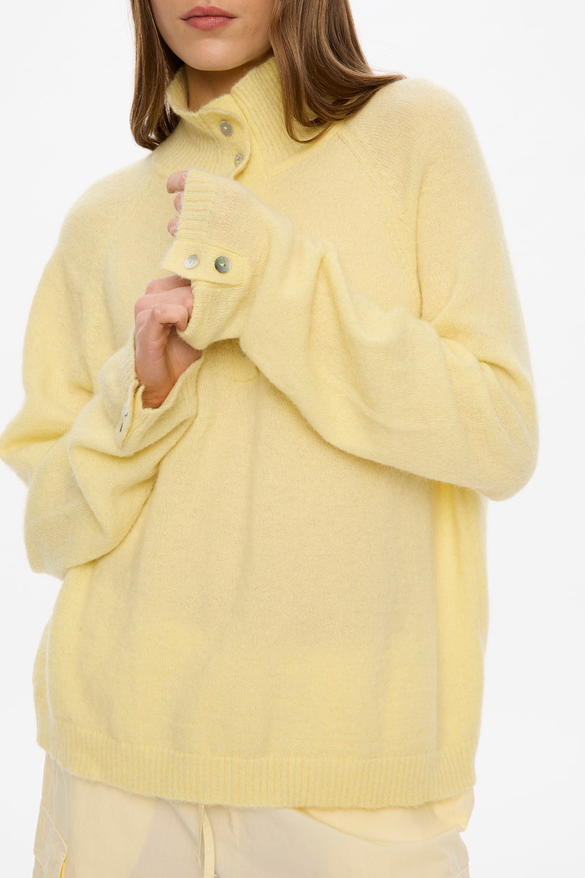 Raglan Knit with Buttons - Limoncello